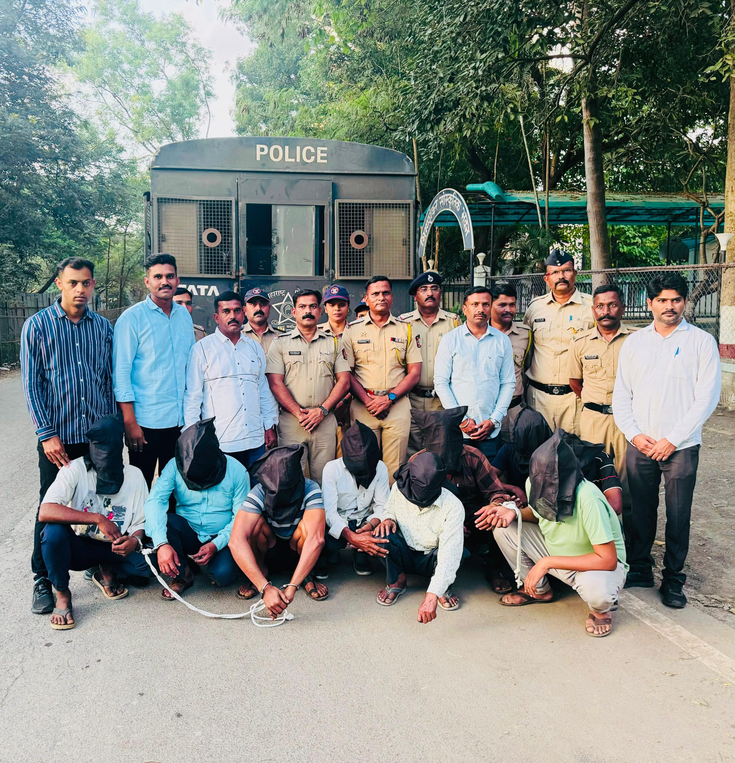 Pune Crime: Anti Terrorism Squad of the Pune Rural Police detain 21 Bangladeshi Nationals residing illegally in Ranjangaon